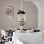 Ochota Three-bedroom - 79m2, Parking, Balcony - By Rentujemy شقة